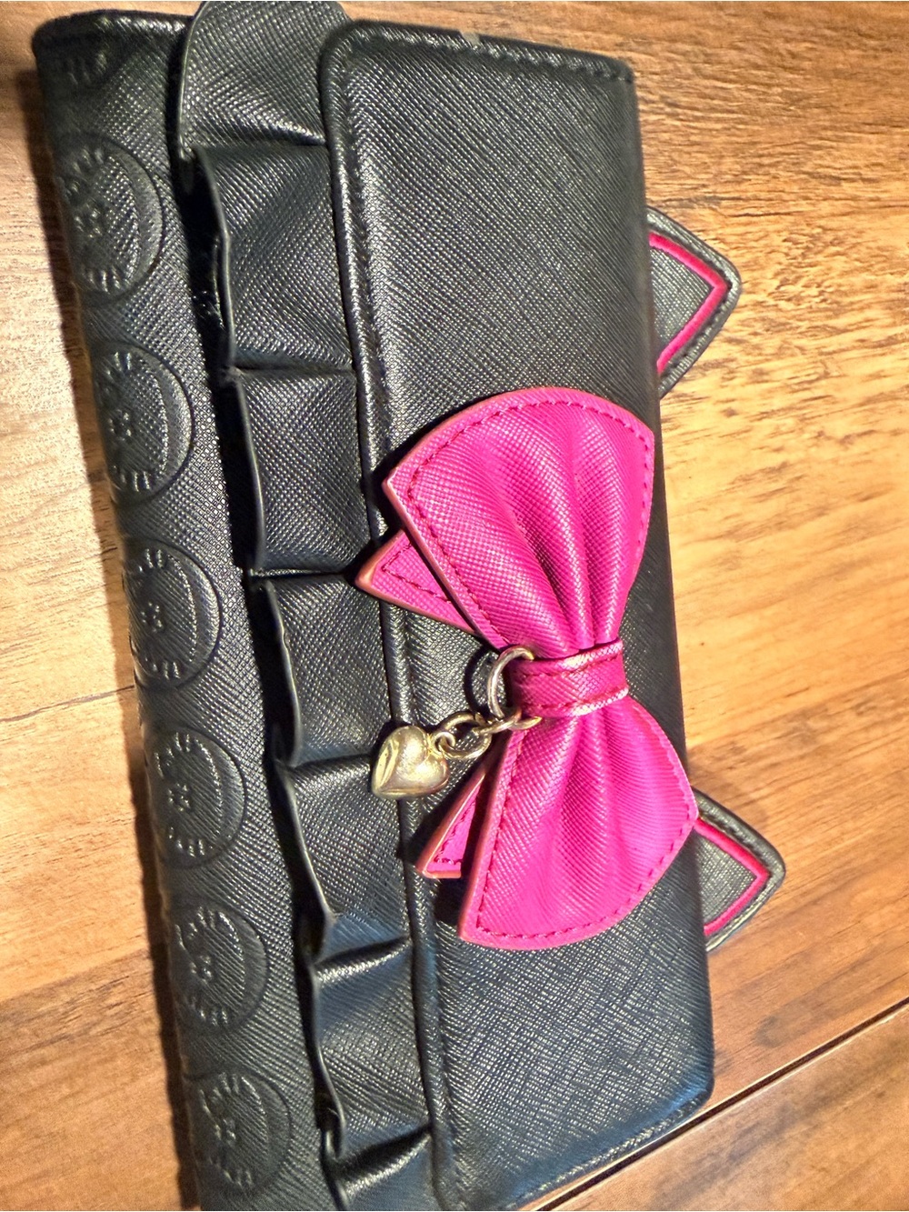 Loungefly Black Wallet with Hot Pink Bow and Gold Heart Charm